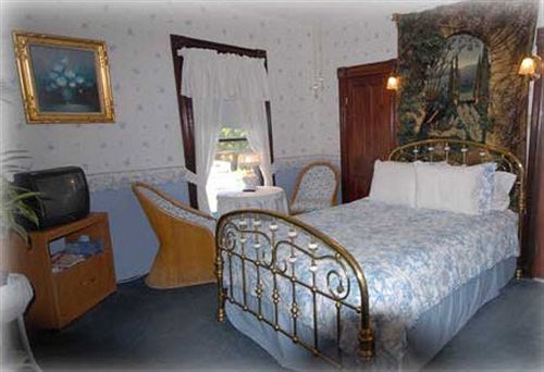 The Lion And The Rose Bed & Breakfast Whitefield Ngoại thất bức ảnh