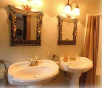 The Lion And The Rose Bed & Breakfast Whitefield Phòng bức ảnh